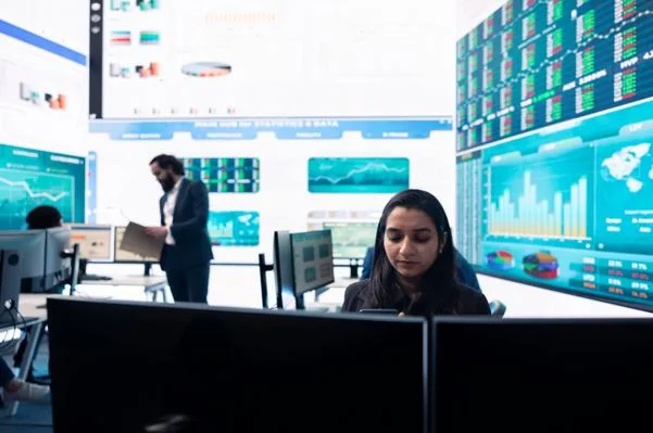 What Pre-Market Signals Reveal About Tech Sector Moves?