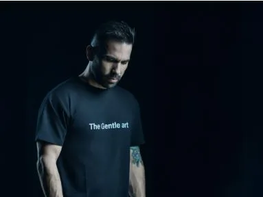 Beyond the Lens: How Daniel Motta is Redefining Brand Storytelling Through Product Photography