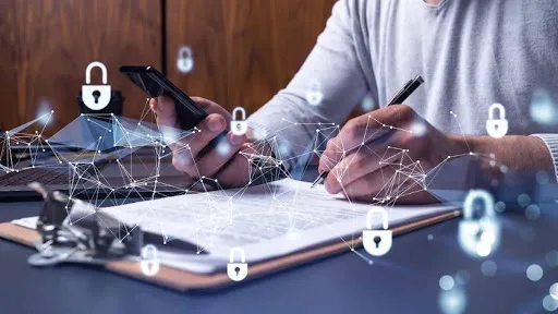 AI Contract Management Platforms vs. Traditional Methods: Shaping the Future of Contract Lifecycle Management