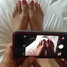 Selling Feet Pics Online: Inside the Booming Digital Side Hustle Nobody Saw Coming