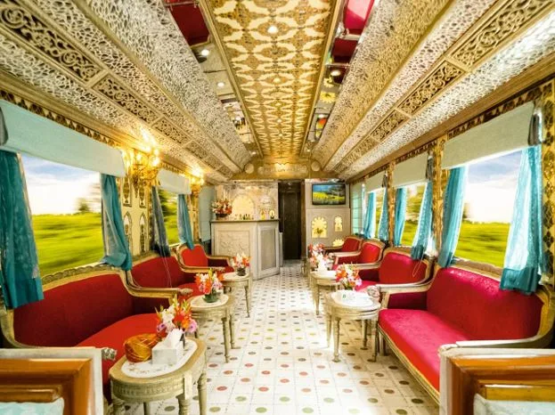 Luxury on Rails: Inside the Palace on Wheels Dining & Bar Experience