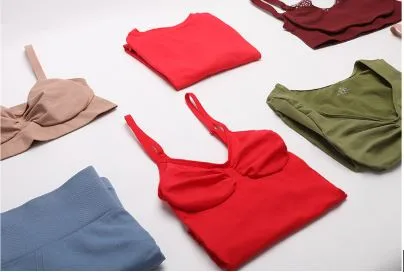 What’s The Difference Between A Bra And Bralette?