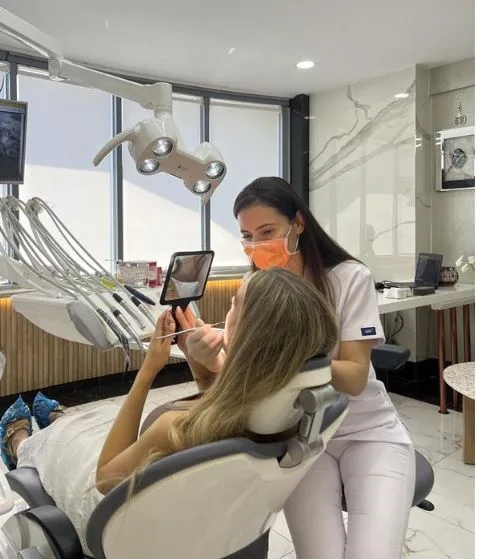 Why Emax Veneers in Antalya Are Attracting Patients From Across Europe
