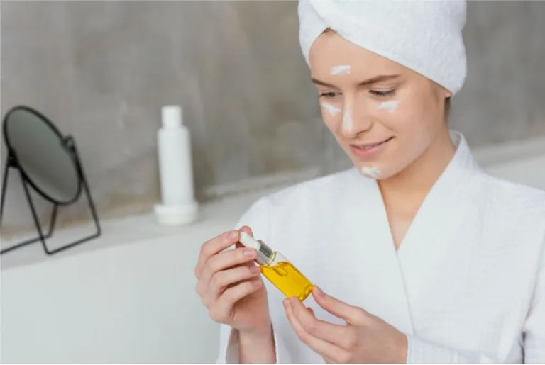 The Benefits and Uses of Face Serums in Skincare