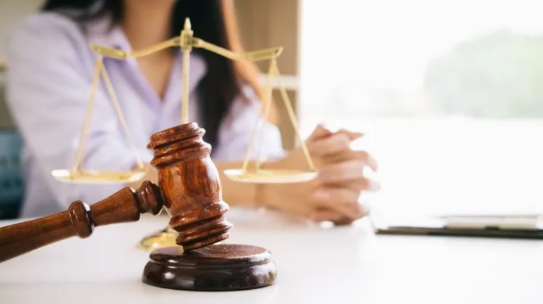 Why Divorce Cases Require an Experienced Family Law Attorney from the Start