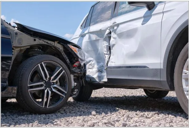 How to Deal with Insurance Companies After a Car Accident