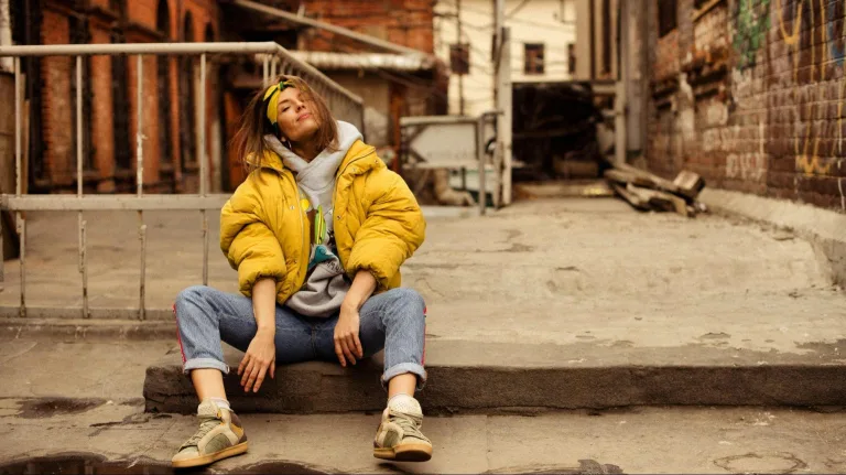 Why Streetwear Accessories Continue to Shape Modern Fashion Trends