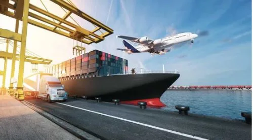 From Dubai to the World: How Modern Freight Forwarders Simplify International Shipping