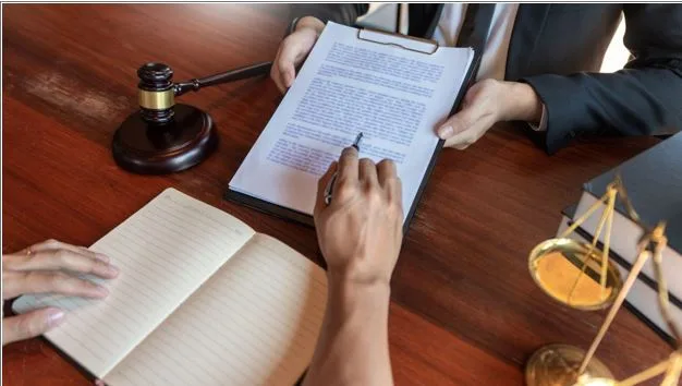 Settlement or Lawsuit? What Gainesville Injury Victims Should Expect