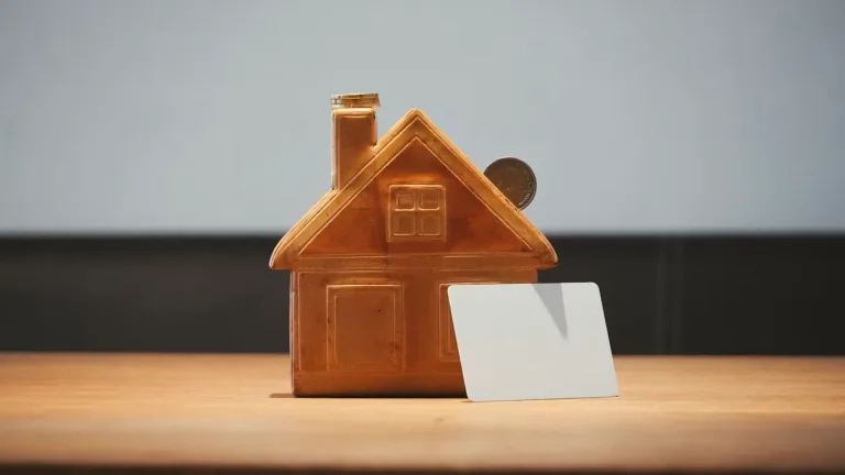 How Non-Traditional Income Earners Can Strengthen Their Home Financing Options