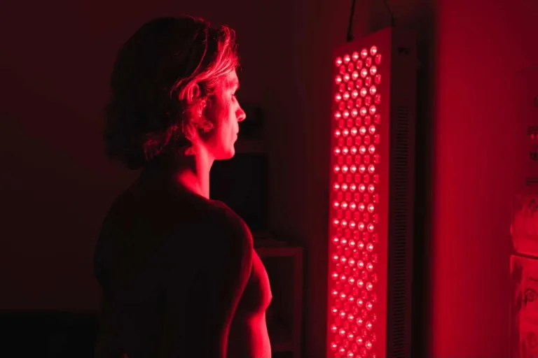 1064nm Wavelength in Red Light Therapy – Our Top Pick