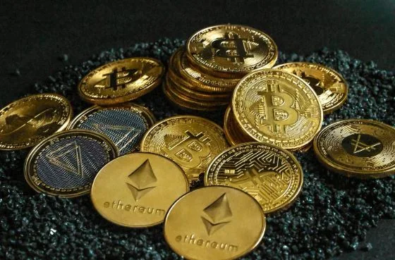 Evaluating the best ways to earn crypto in 2026