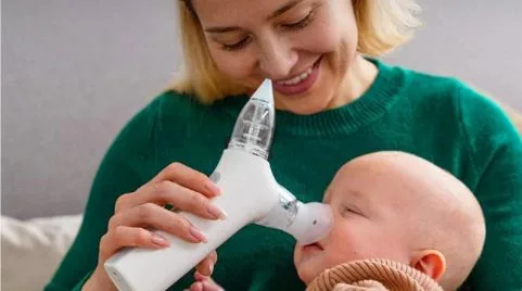 How to Safely Clear a Baby’s Stuffy Nose at Home