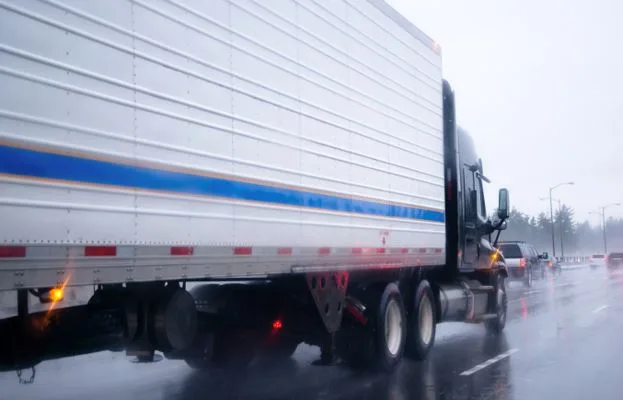 Who Pays When Refrigerated Cargo Spoils in a Rented Trailer?