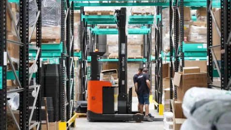 How Smart Inventory Management Keeps Your E-commerce Operation Moving