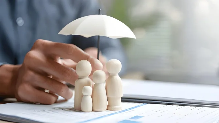 How a Savings Plan Can Help You Manage Festive and Annual Expenses