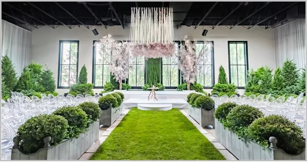 The Forty-Five-Minute Flip: When the Ceremony and the Reception Share a Room