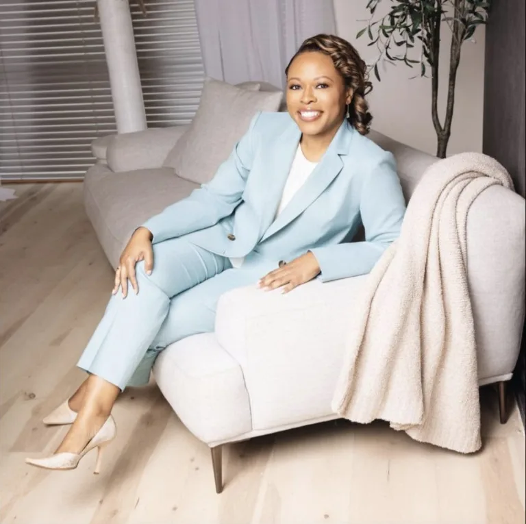 Dr. Kela on Raising Confident Young Women in an Age of Anxiety, Social Media and Information Overload