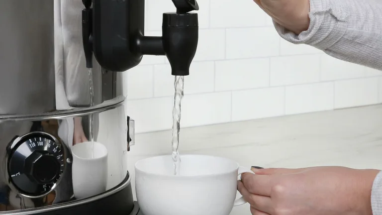 5 Essential Features Needed In Hot Water Urns