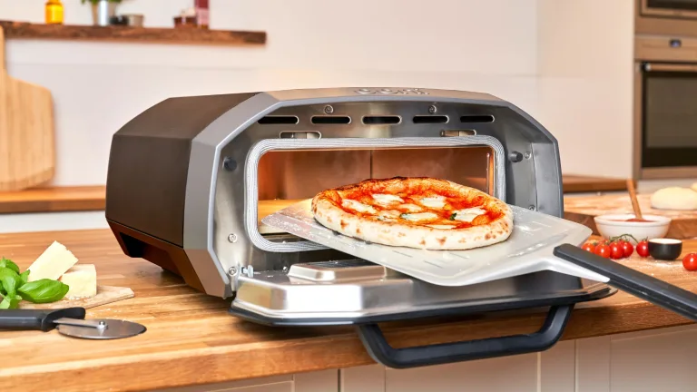 How to Choose an Electric Pizza Oven for Your Kitchen